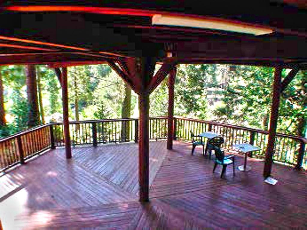 Strawberry Inn Esterno foto